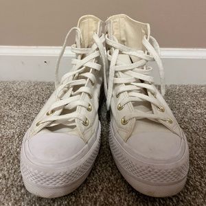 WOMENS WHITE HIGH TOP PLATFORM CONVERSE ALL STARS SIZE 6.5